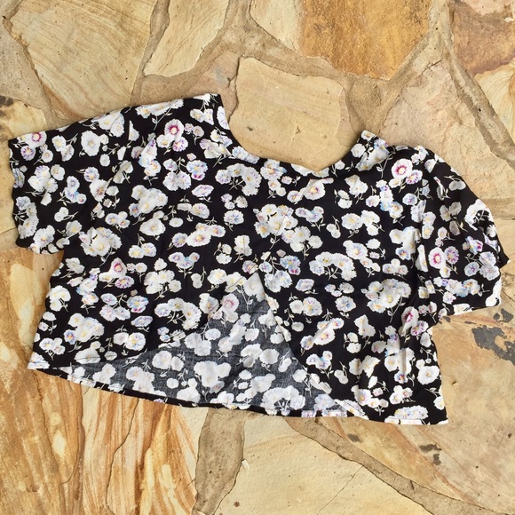 Mink Pink Flower Crop Top with Open Back - Picture 2 of 2
