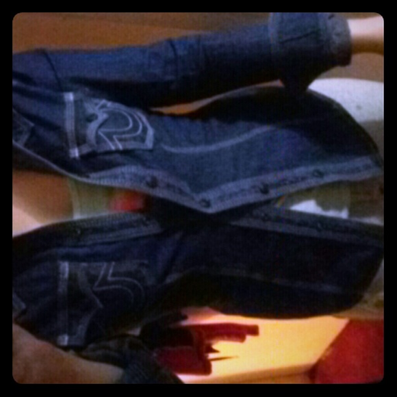 Super Cute! Authentic True Religion Jean Jacket - Picture 1 of 4