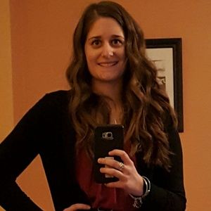 Meet your Posher, Danielle