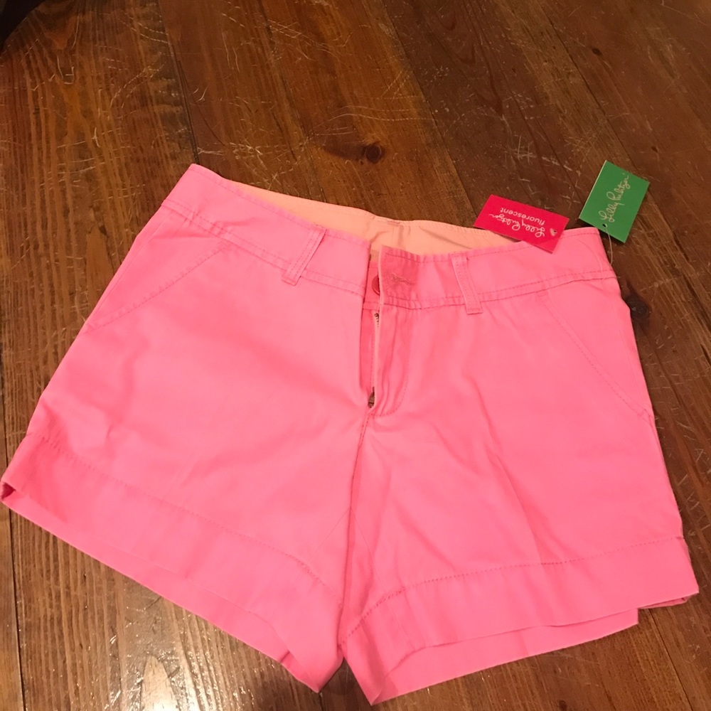 Lilly Pulitzer size 4 vibrant pink Callahan short