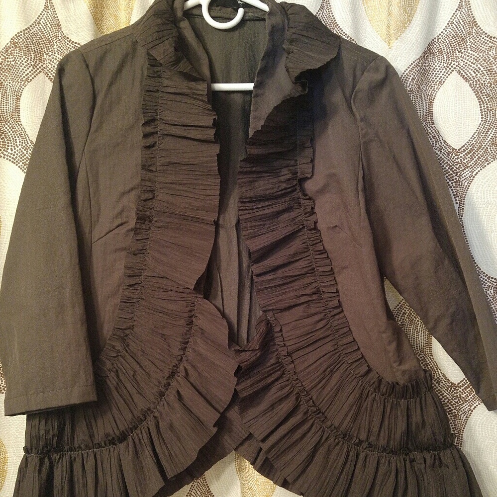 Ruffle jacket