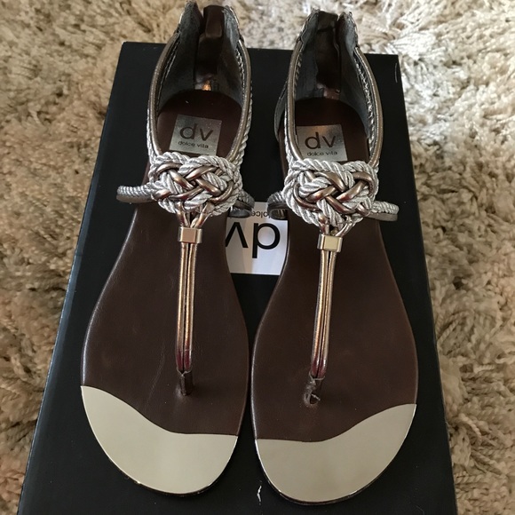 DV by Dolce Vita Shoes - NWT DV by Dolce Vita Gallian Sandals. Size 7.5