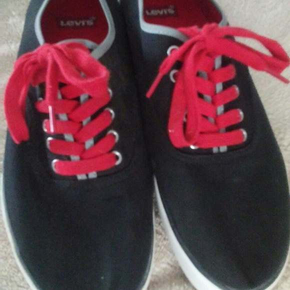 Men's Levi's shoes - Picture 1 of 3