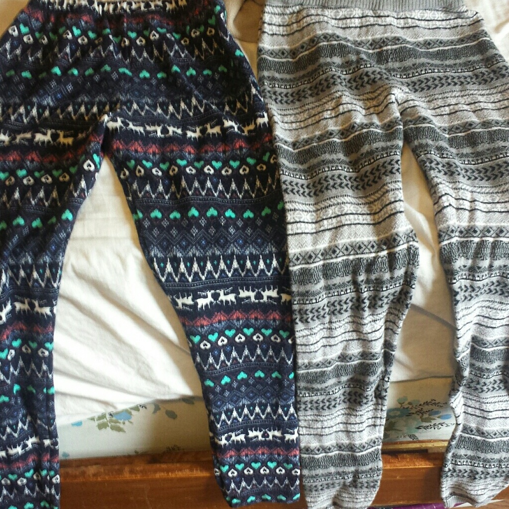 BUNDLE🌾 2 pairs of adorable printed leggings!