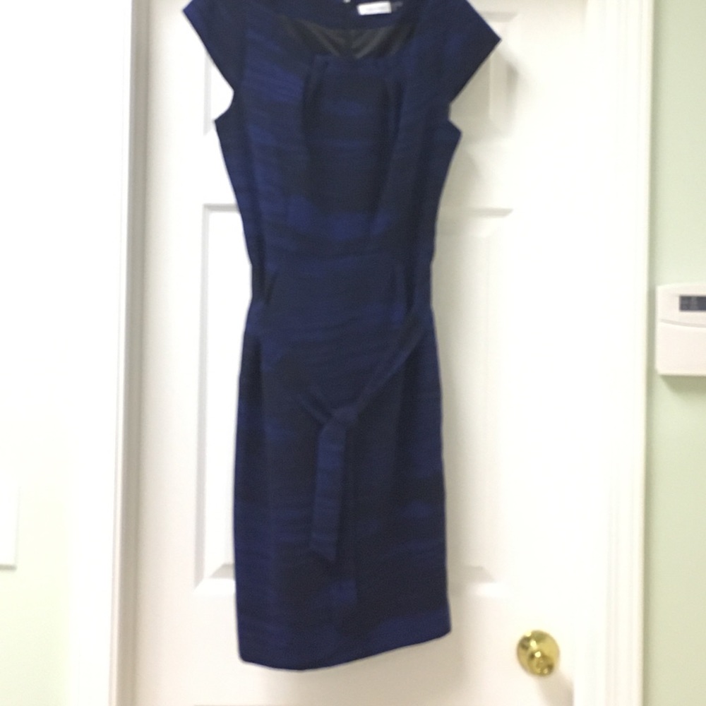 Ladies Calvin Klein dress.