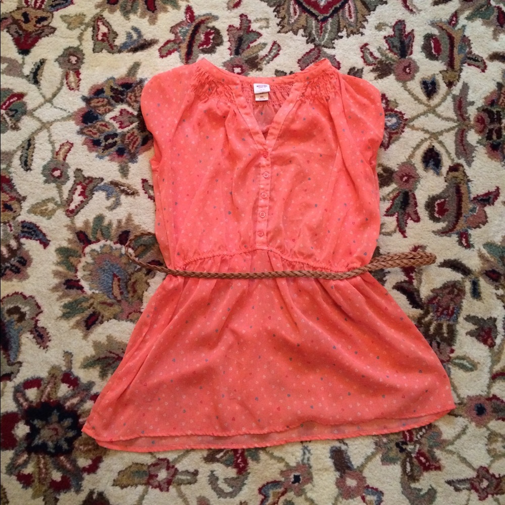 Peach top with belt. XXL