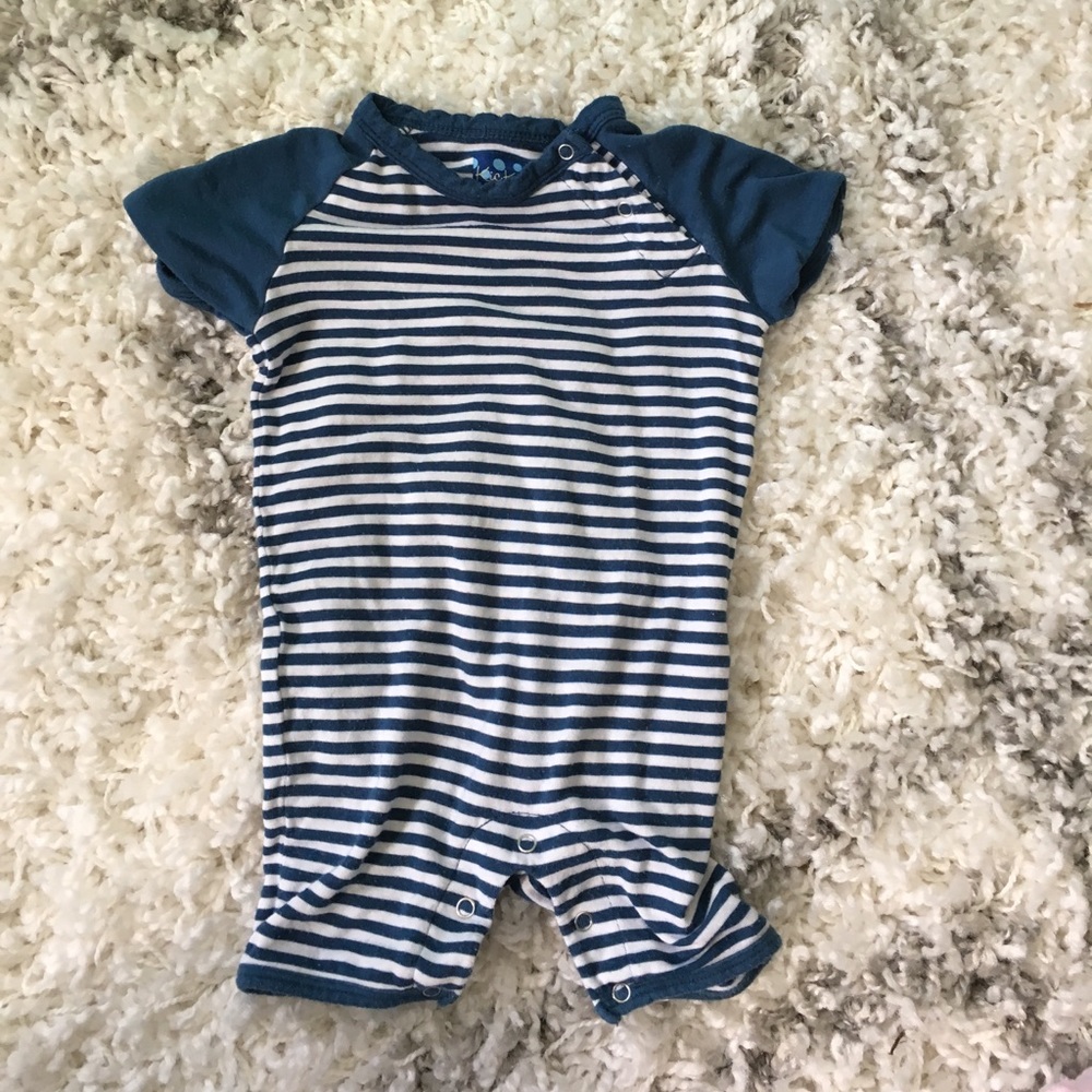 Kickee pants outfit