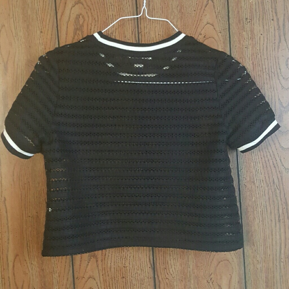 New MESH/NET Black Tshirt/Crop top - Picture 2 of 3