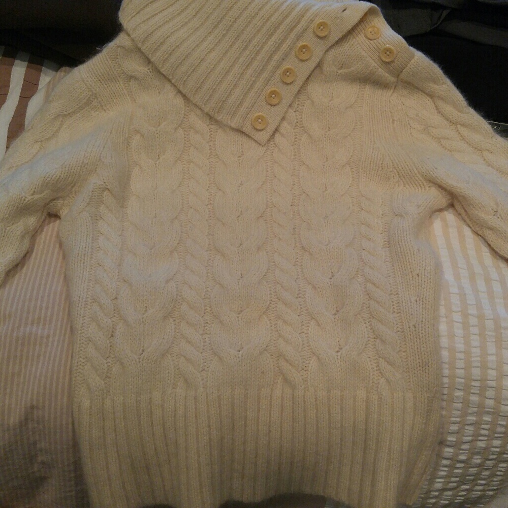 Cashmere sweater