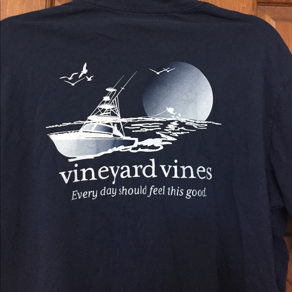Vineyard Vines sailboat tee