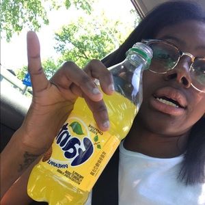 Meet your Posher, Angela