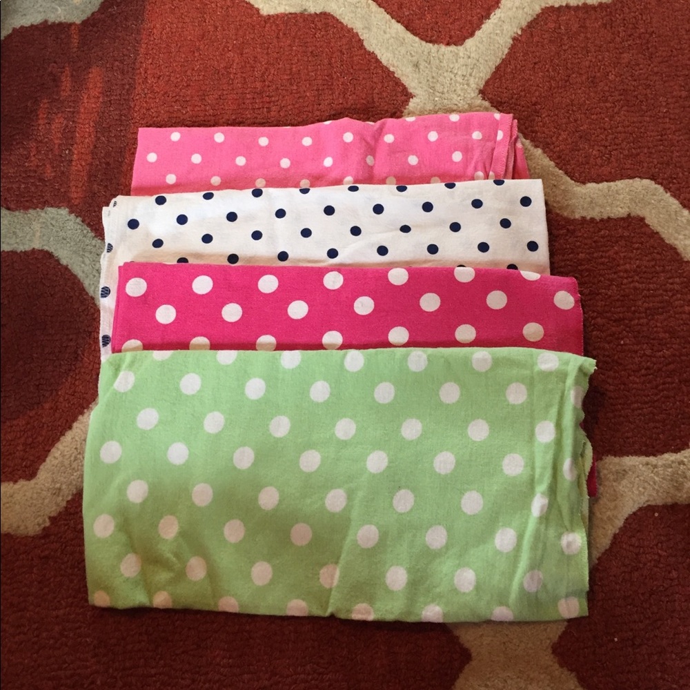 4 receiving blankets