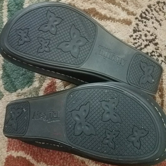 Alegria - Picture 2 of 4