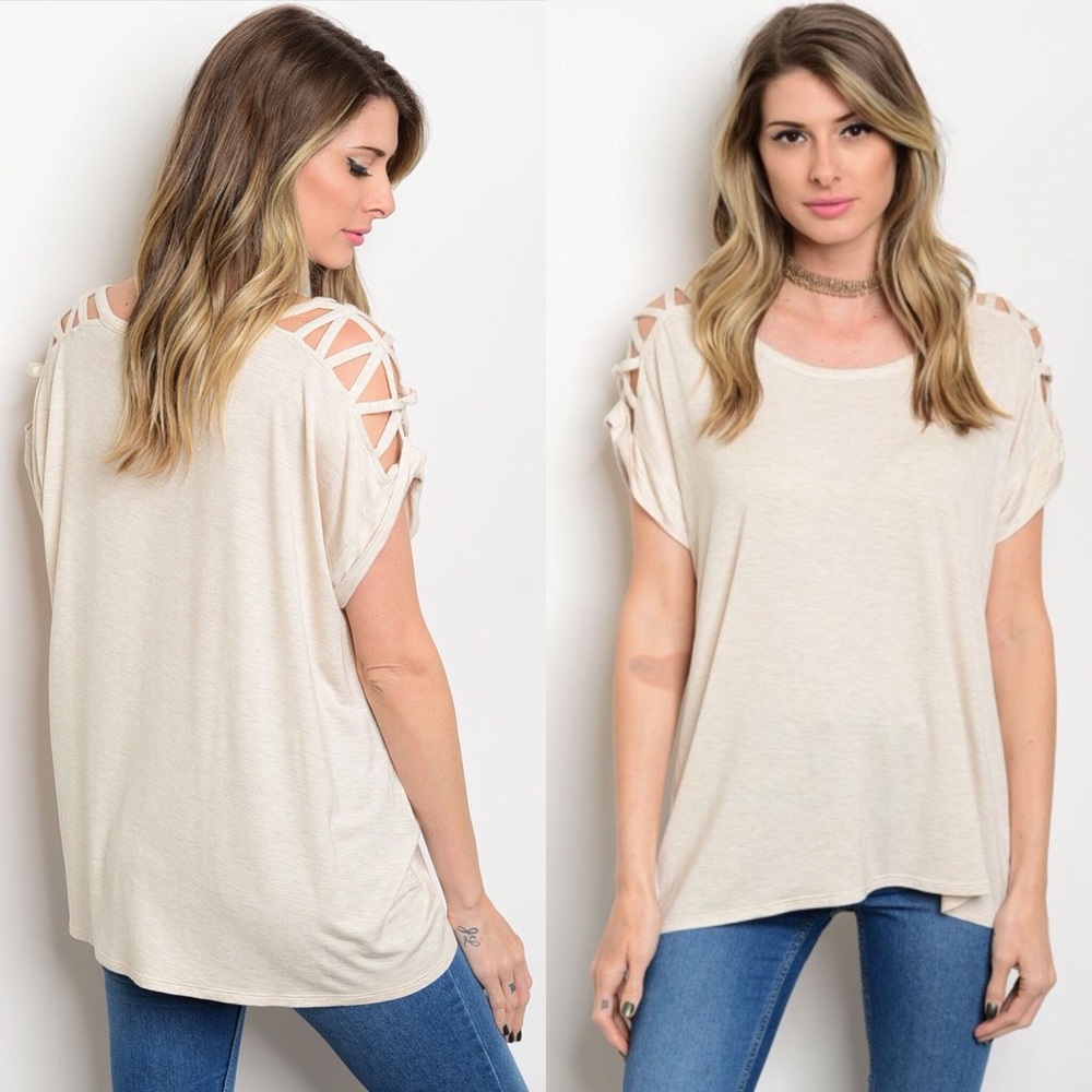 DEAL OF THE DAY!! Caged sleeve tee❤️