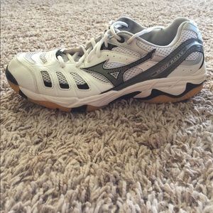Mizuno volleyball shoes!