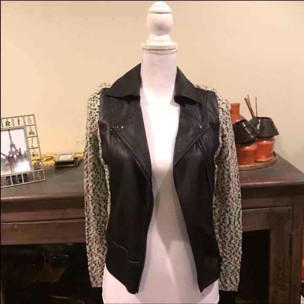 Guess jacket Sz XSmall