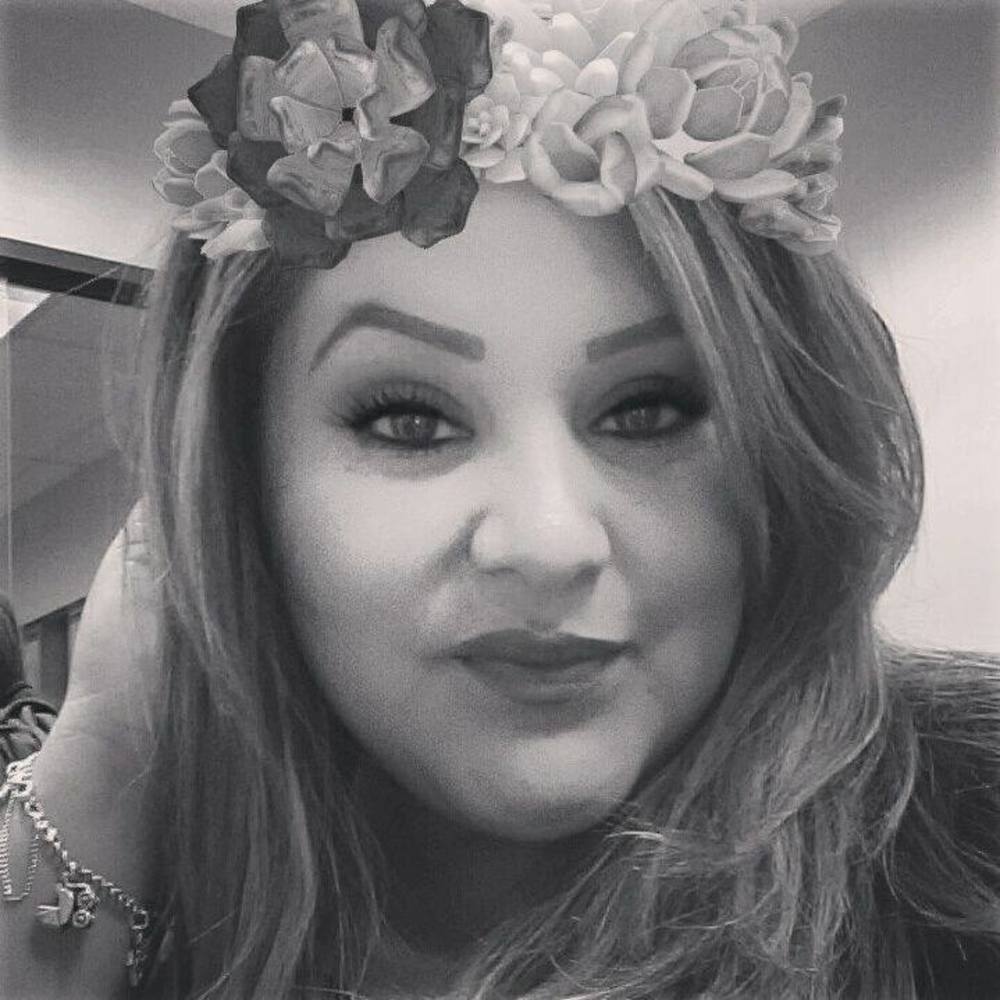 Meet your Posher, Rocio - Picture 1 of 1