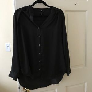 H&M size 4 black top