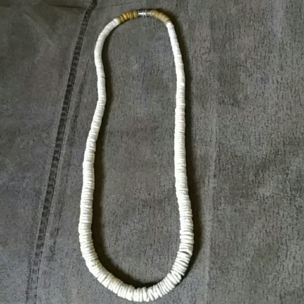 ON SALE Shell necklace