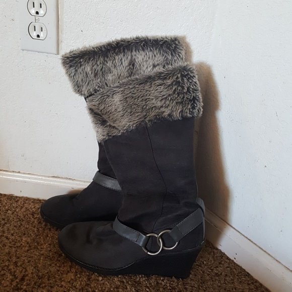 Women's boots - Picture 1 of 3