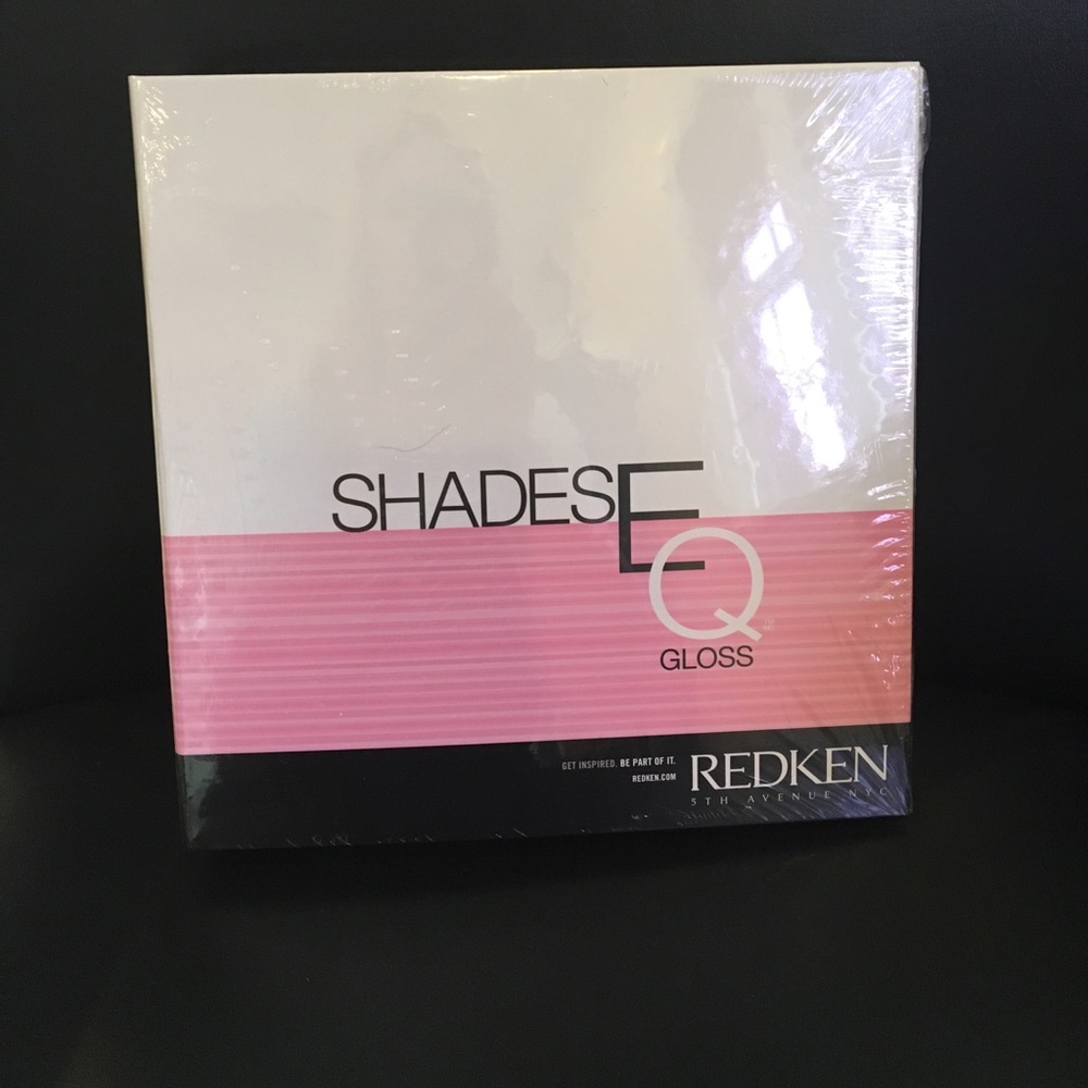 Redken Shades EQ Swatch book