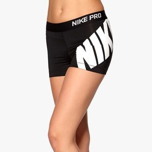 Nike Pro Logo 3" Shorts