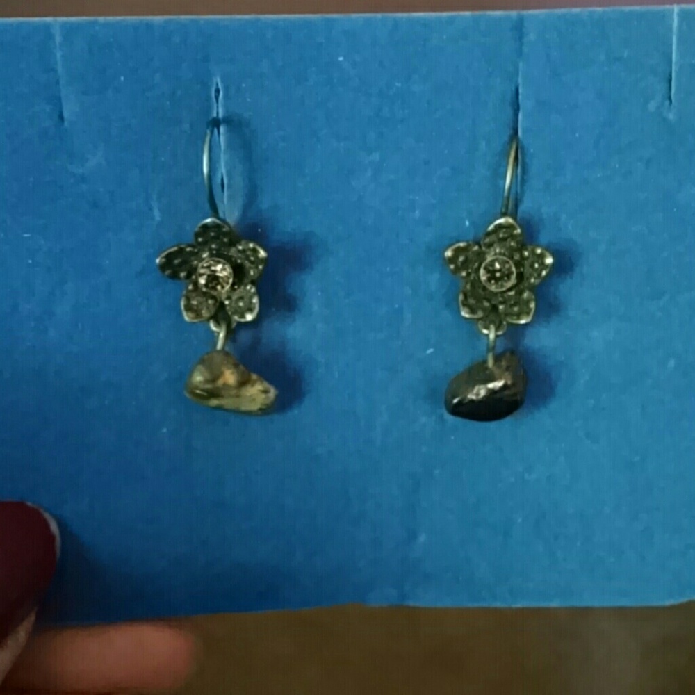 Stone earrings