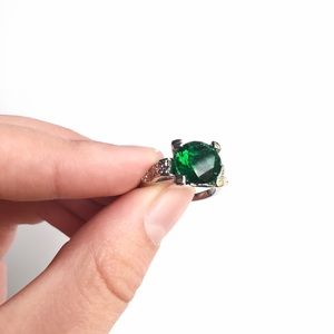Emerald Ring 💎