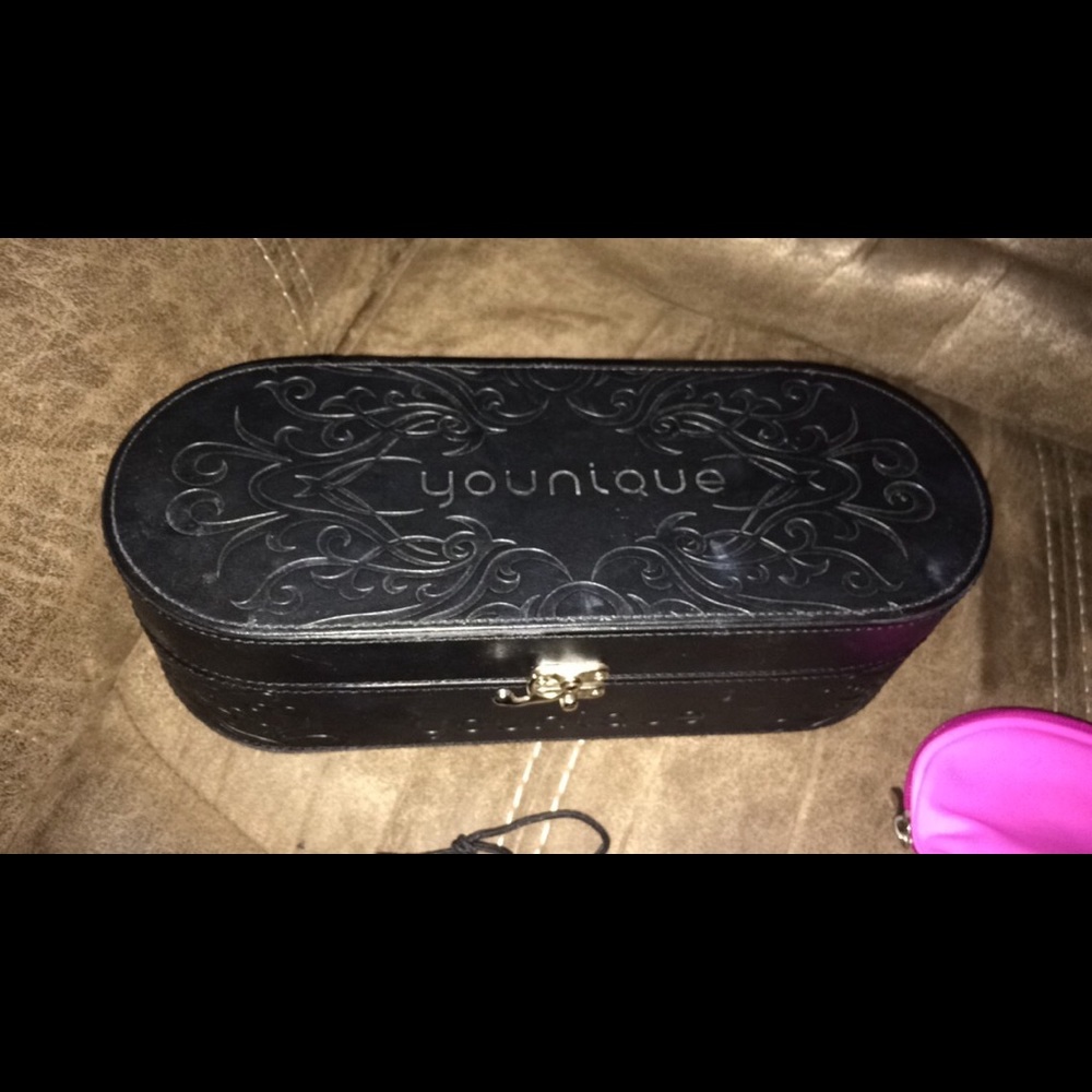 Younique box.