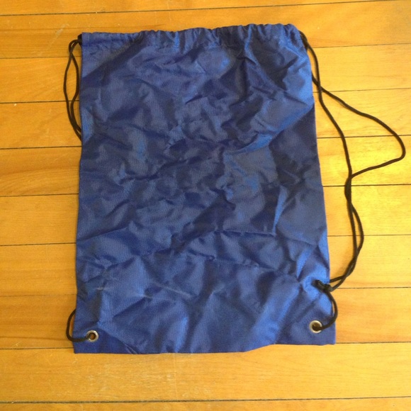 Aerie fit drawstring bag - Picture 2 of 2