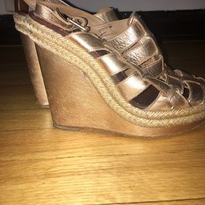 Christian Louboutin Gold wedges