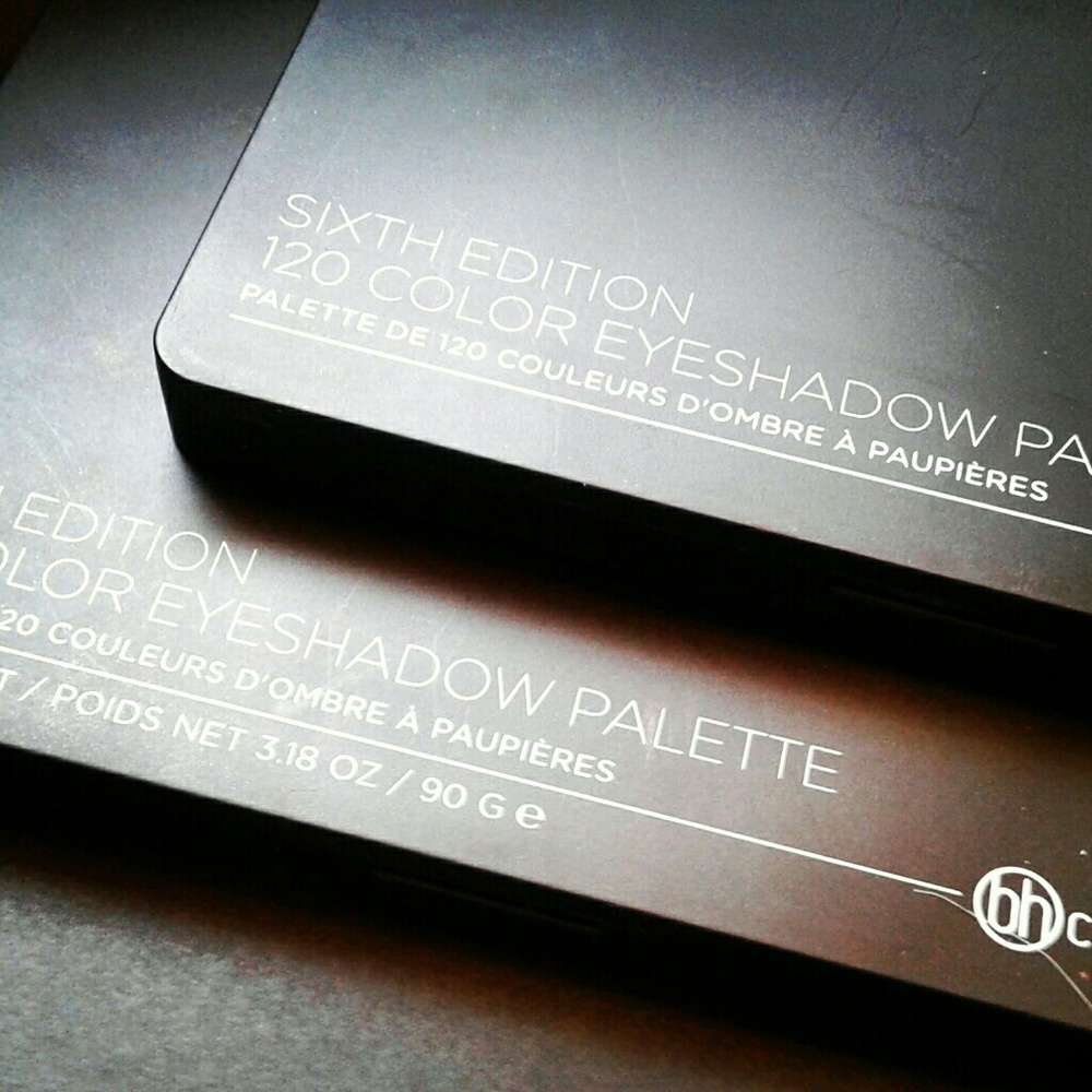 240 Eyeshadow Collections