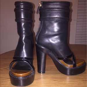 Boots/Ankle Booties