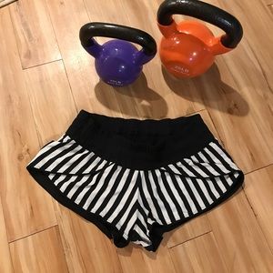 Lululemon reversible surf short.