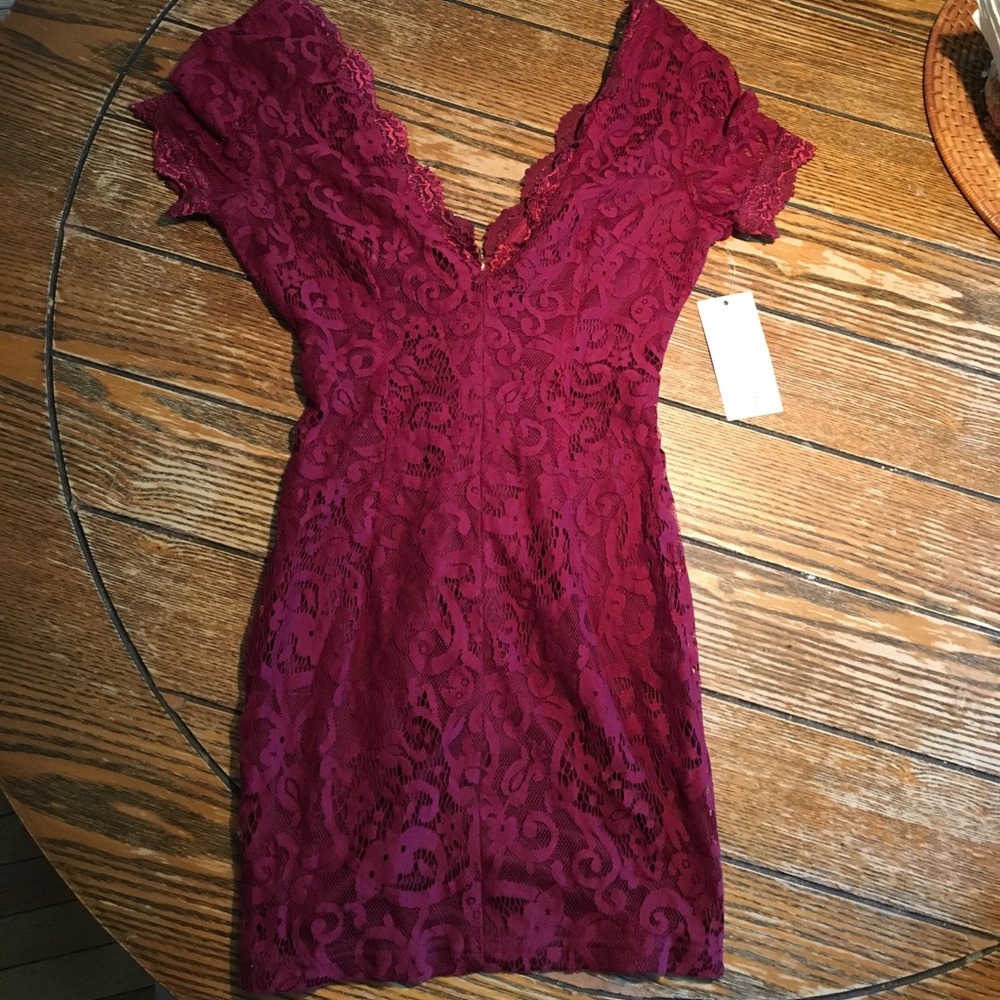 NWT Tobi red lace mini dress