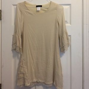Boutique Cream, ruffled dress