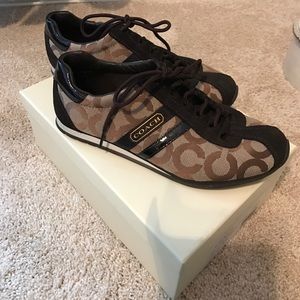 Coach Kathleen brown lace up sneakers!