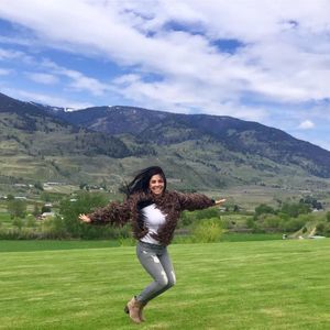 Meet your Posher, Lucy