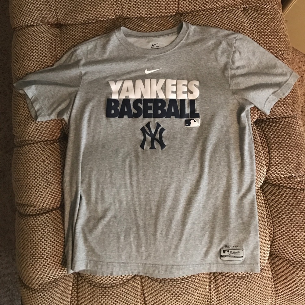 New York Yankees t shirt