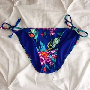 Tropical bikini bottoms!