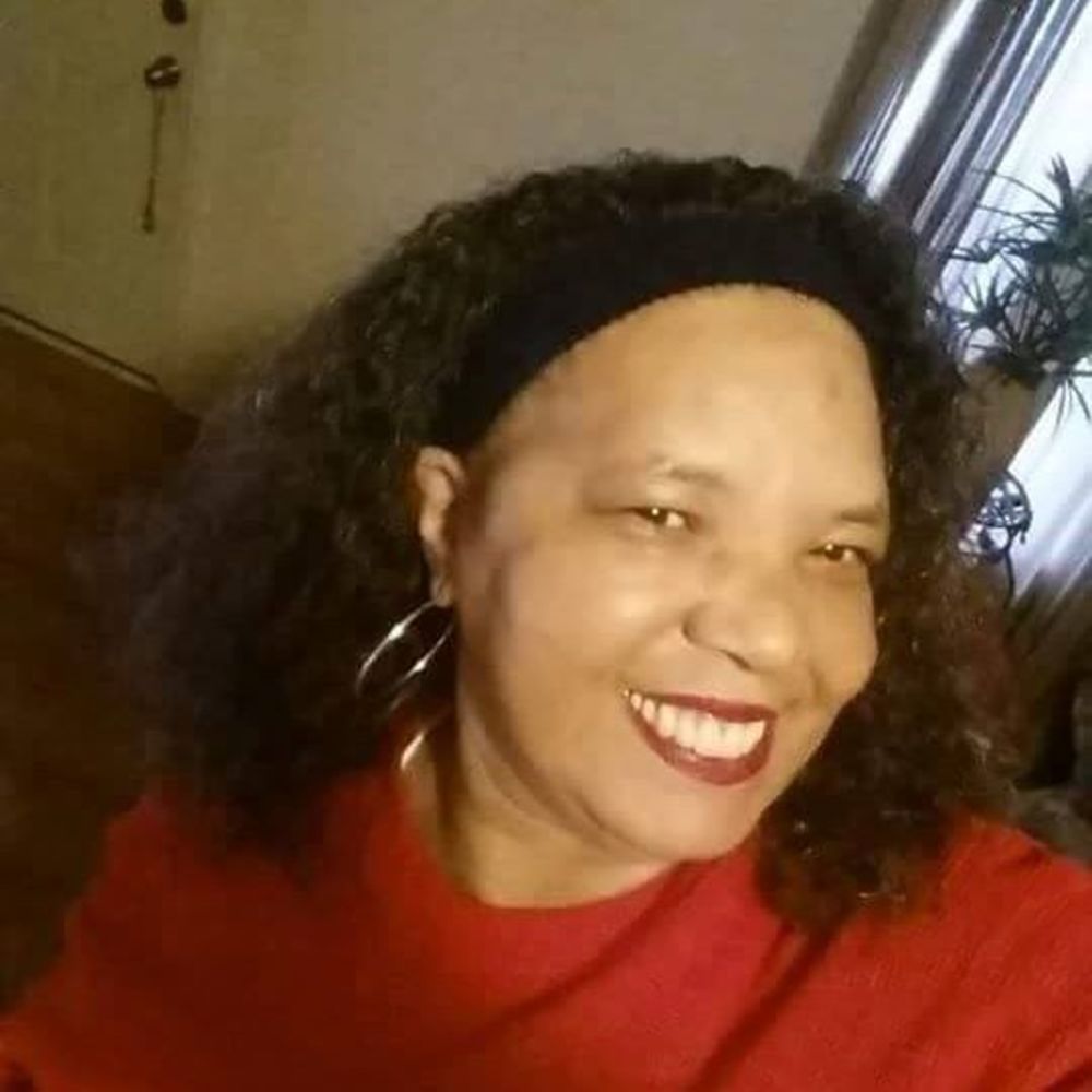 Meet your Posher, Cynthia