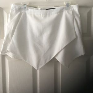 Missguided white asymmetrical skort