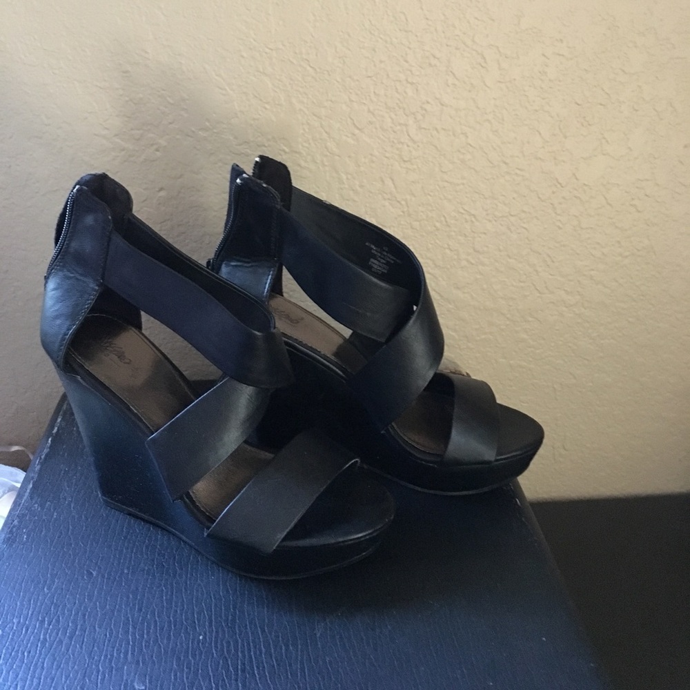 strappy wedges