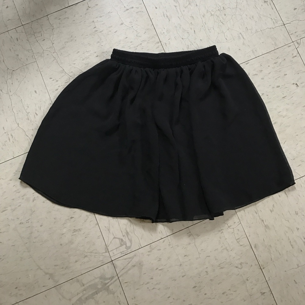 American Apparel Chiffon Skirt