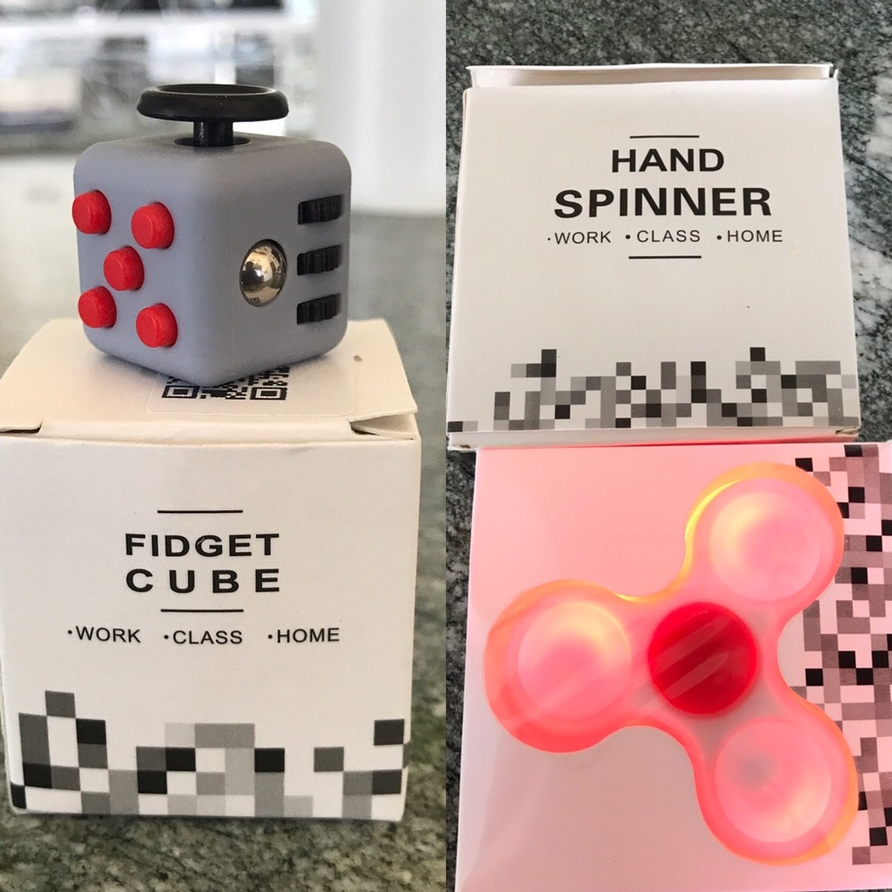 FIDGET CUBE AND LED FIDGET SPINNER!