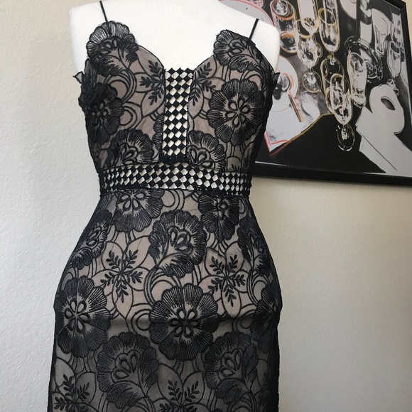 Black Lace Midi Dress - Picture 3 of 6