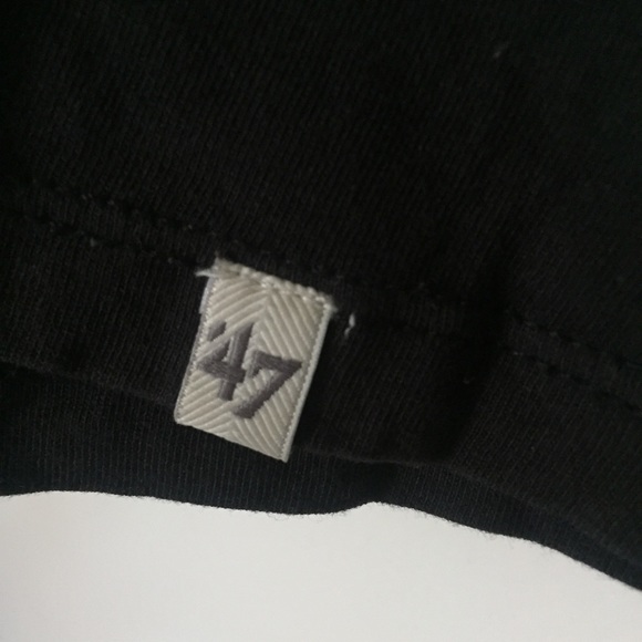 Graphic Tee - Picture 3 of 4