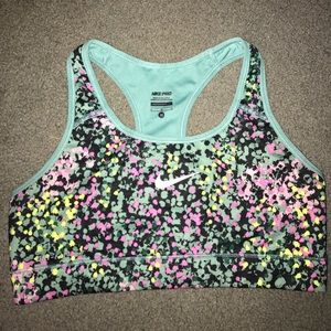 Nike Pro Bra (MEDIUM)