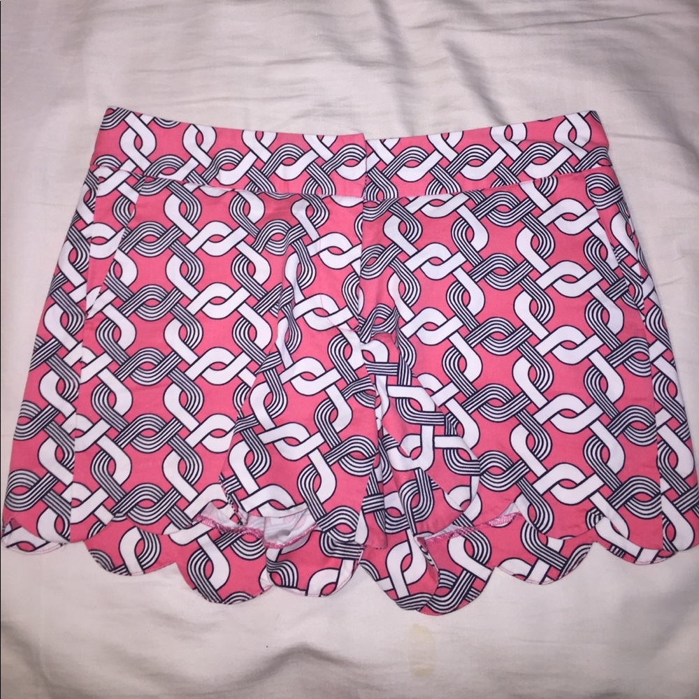 Patterned shorts NWOT