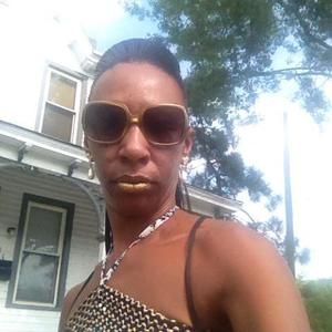 Meet your Posher, Carla